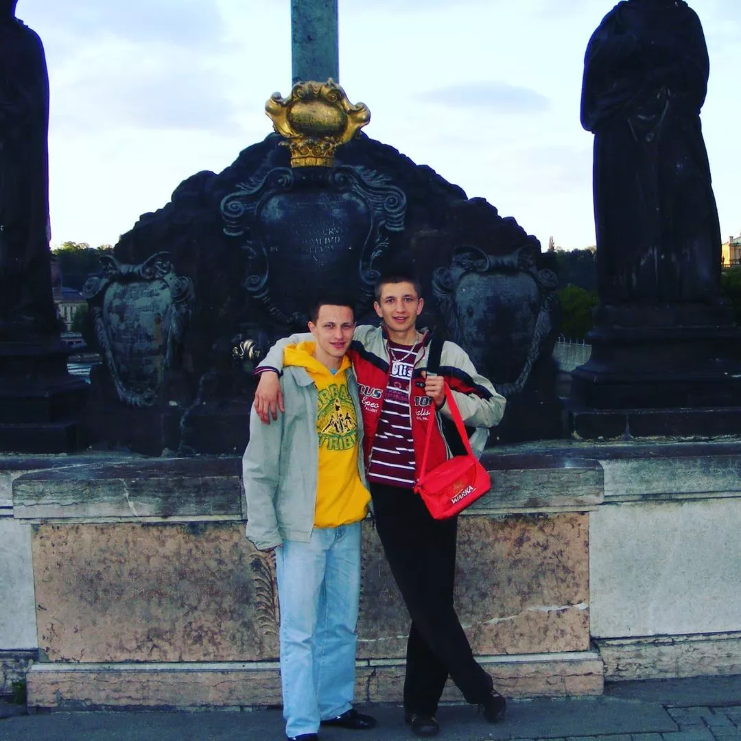 Tak wyglądał gwiazdor disco polo przed zrobieniem wielkiej kariery! Skomentowali to inni artyści m.in. Nowator i MiłyPan